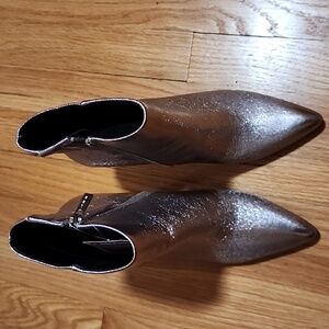 Pewter or bronze 3.5 ankle boots